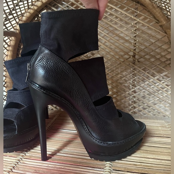 Herve Leger Oribel Heels - Picture 11 of 15